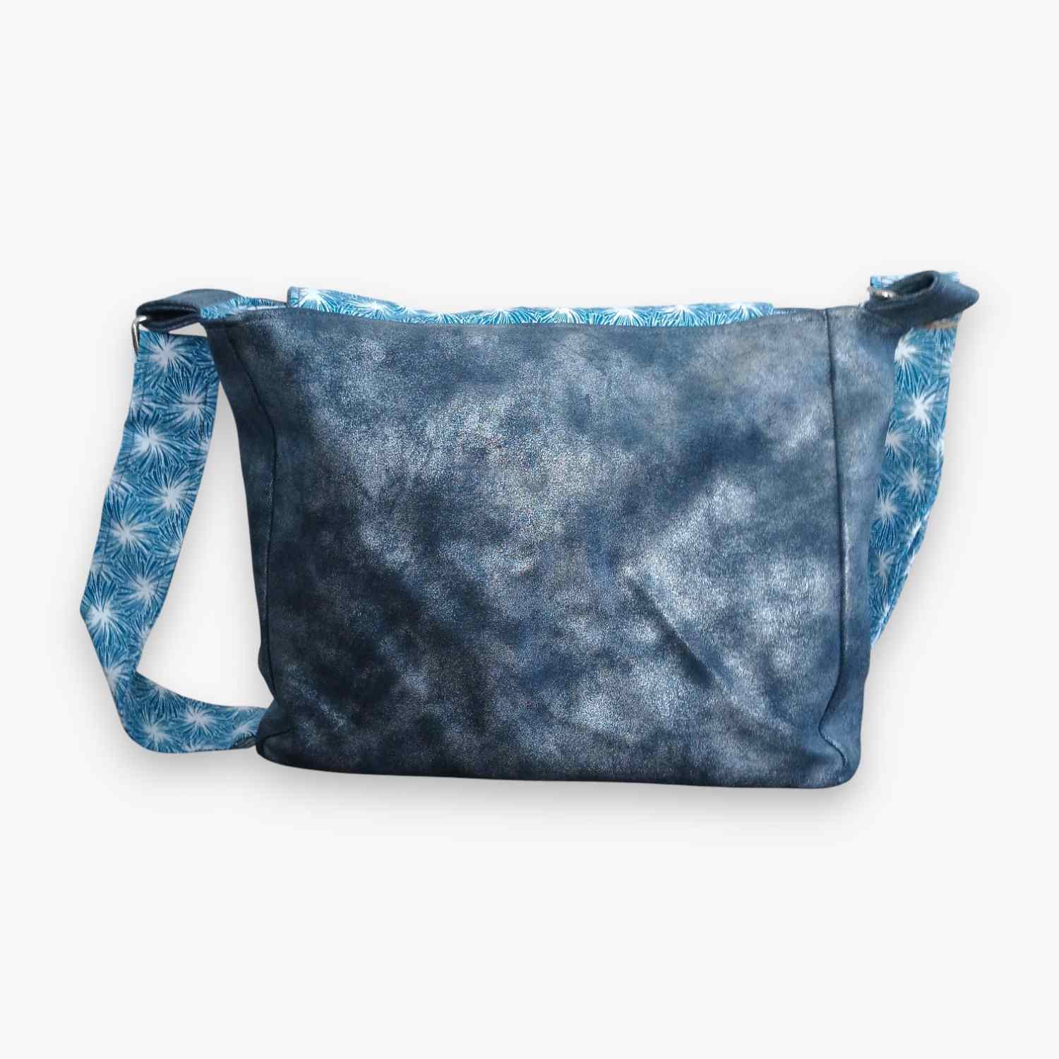 Sac explore vue de dos